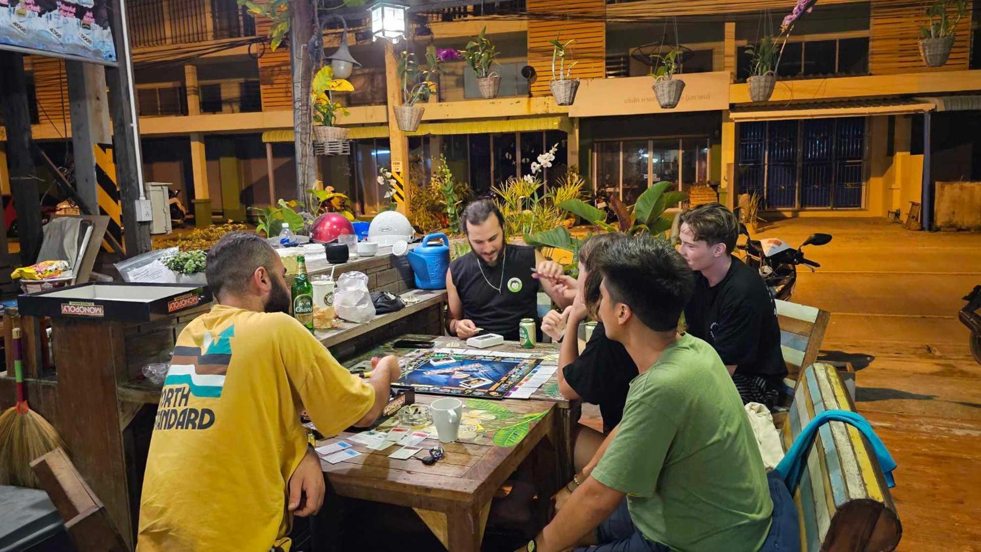 Phangan Barsay Hostel Thong Sala Exterior photo